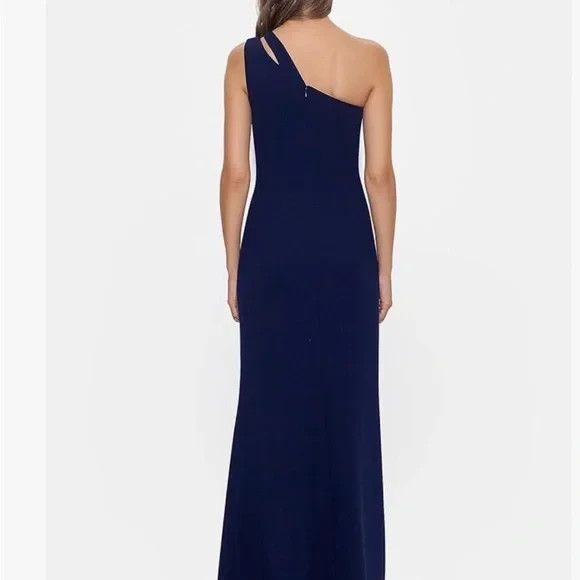 Betsy & Adam True Cut Out One Shoulder Side Ruche Long Formal Gown sz 8 Navy - Picture 8 of 8